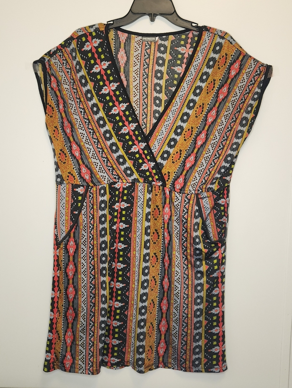 EARTHBOUND Multicolor Tribal/Aztec Dress Size Medium